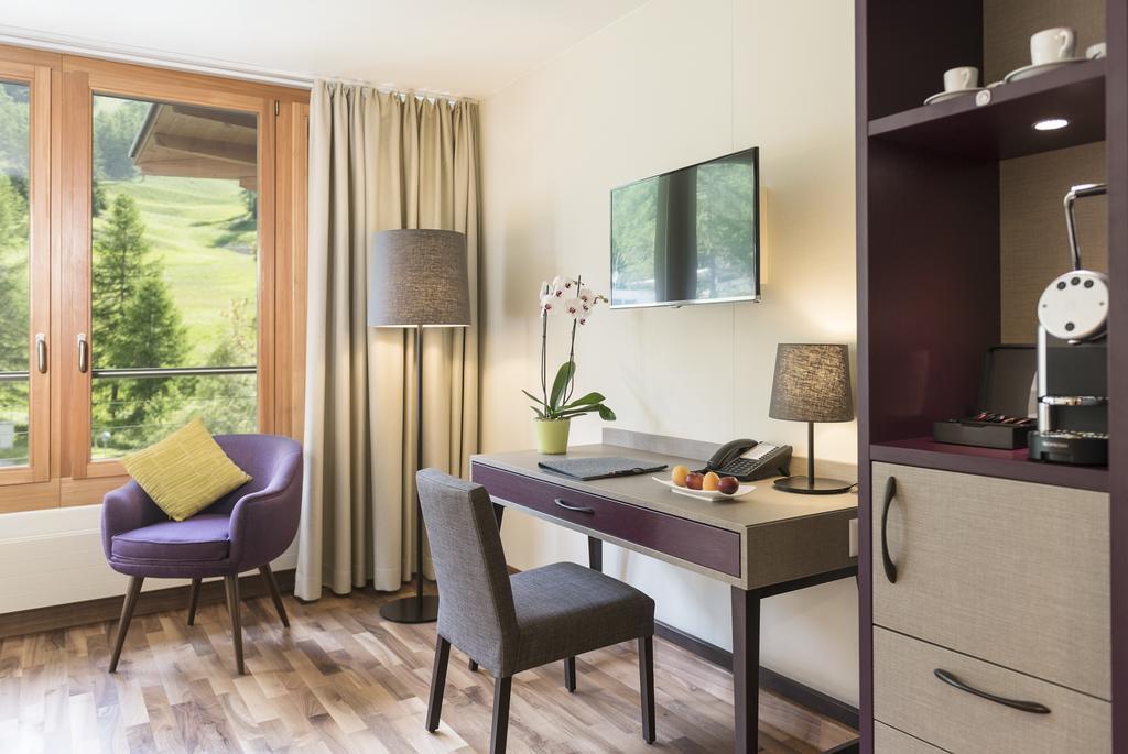 Hotel Allegra 3 Stern Superior Понтрезина Екстериор снимка